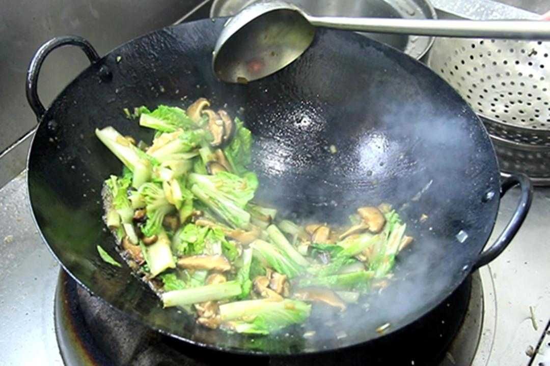 小白菜的多样做法大全！（小白菜的佐料变化、入菜的最佳时间选择）