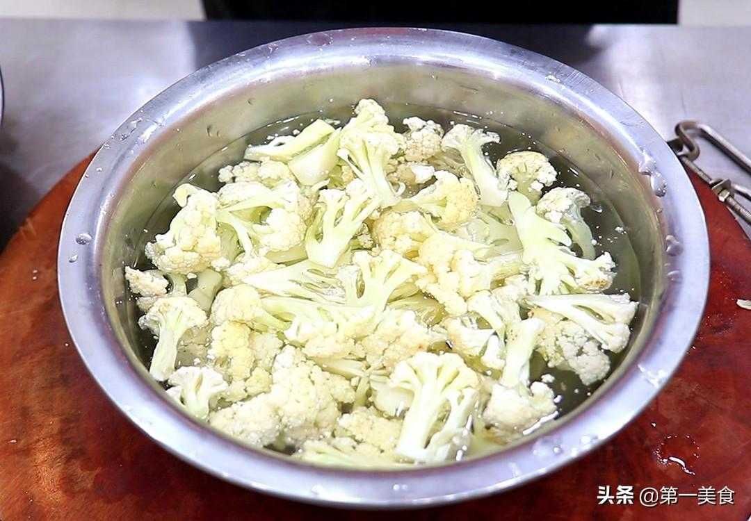 干锅菜花的做法大全分享！（干锅菜花的口味变化、最佳锅具选择）