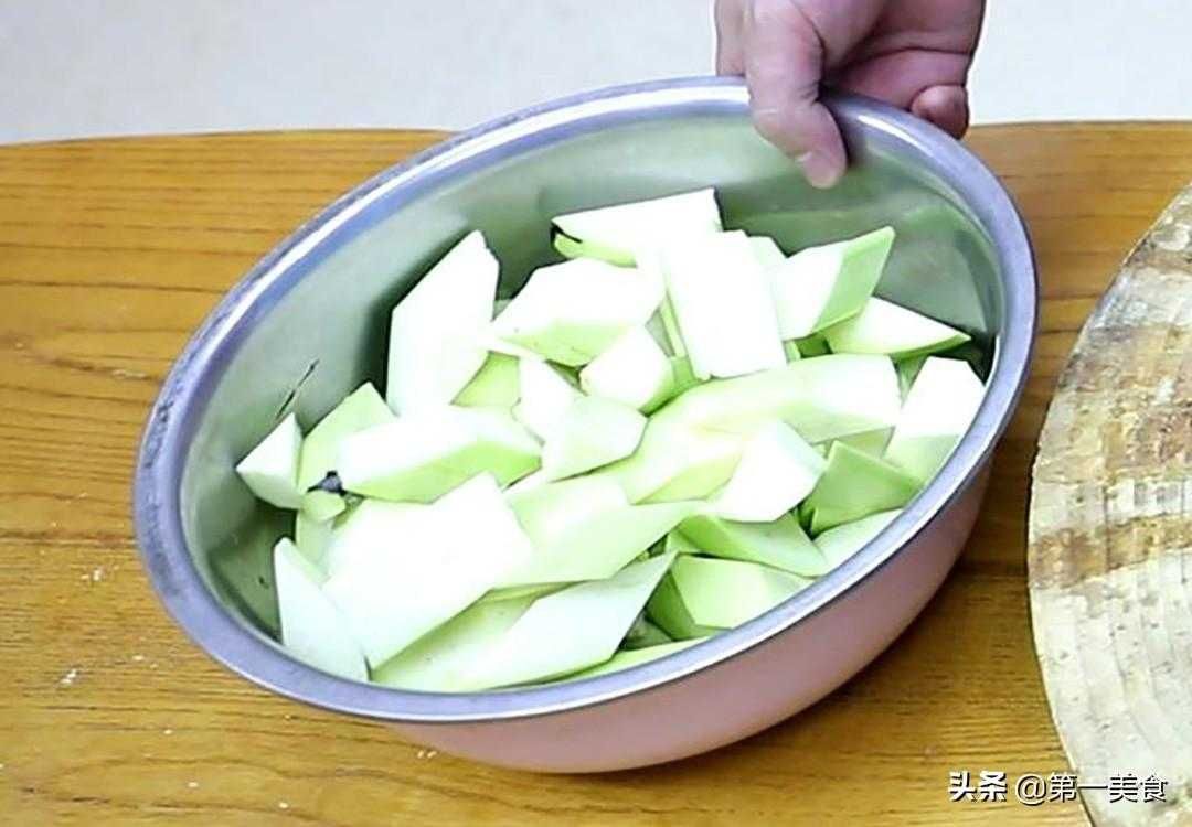 家常烧茄子多种做法大全，香气四溢诱人食欲