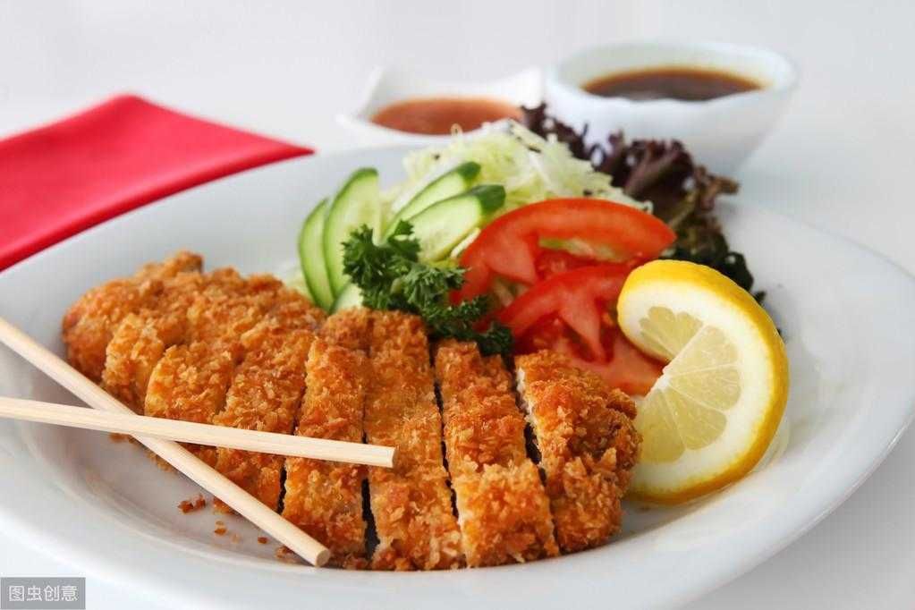 炸肉的做法：揭秘炸出外酥里嫩的炸肉制作秘诀，让你吃出不一样的美味！