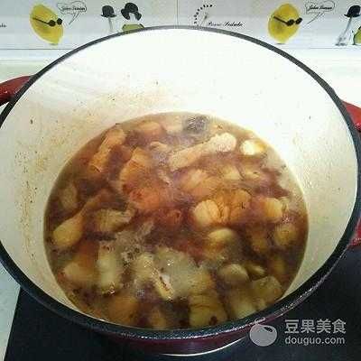 土豆烧肉的做法：土豆与肉搭配，相得益彰的美味土豆烧肉制作指南！