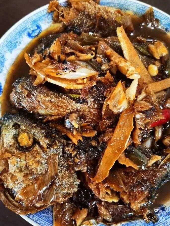 黄花鱼的做法：多种口味的黄花鱼菜谱，教你轻松烹饪出鲜香美味！