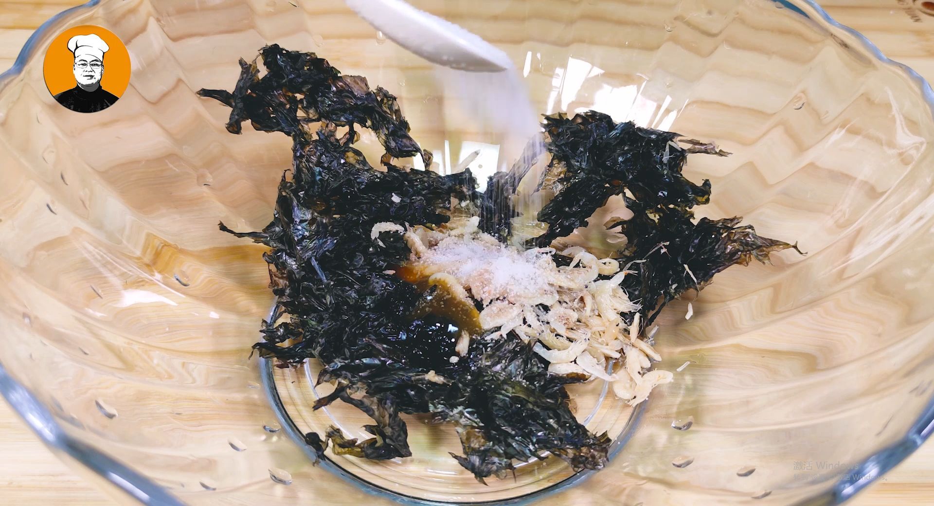 虾仁馄饨的做法：香滑嫩口的虾仁馄饨制作方法，教你打造一道美味可口的传统小吃。