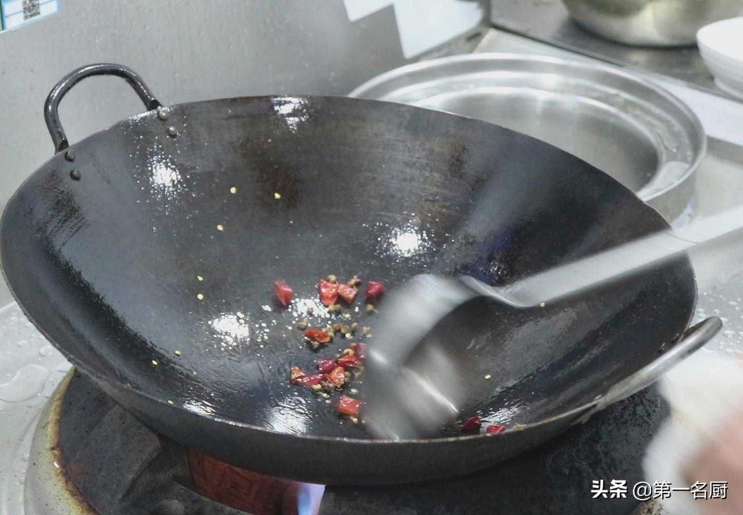 风味茄子的做法：多种风味茄子制作方法，口感丰富，营养美味，满足不同口味需求。