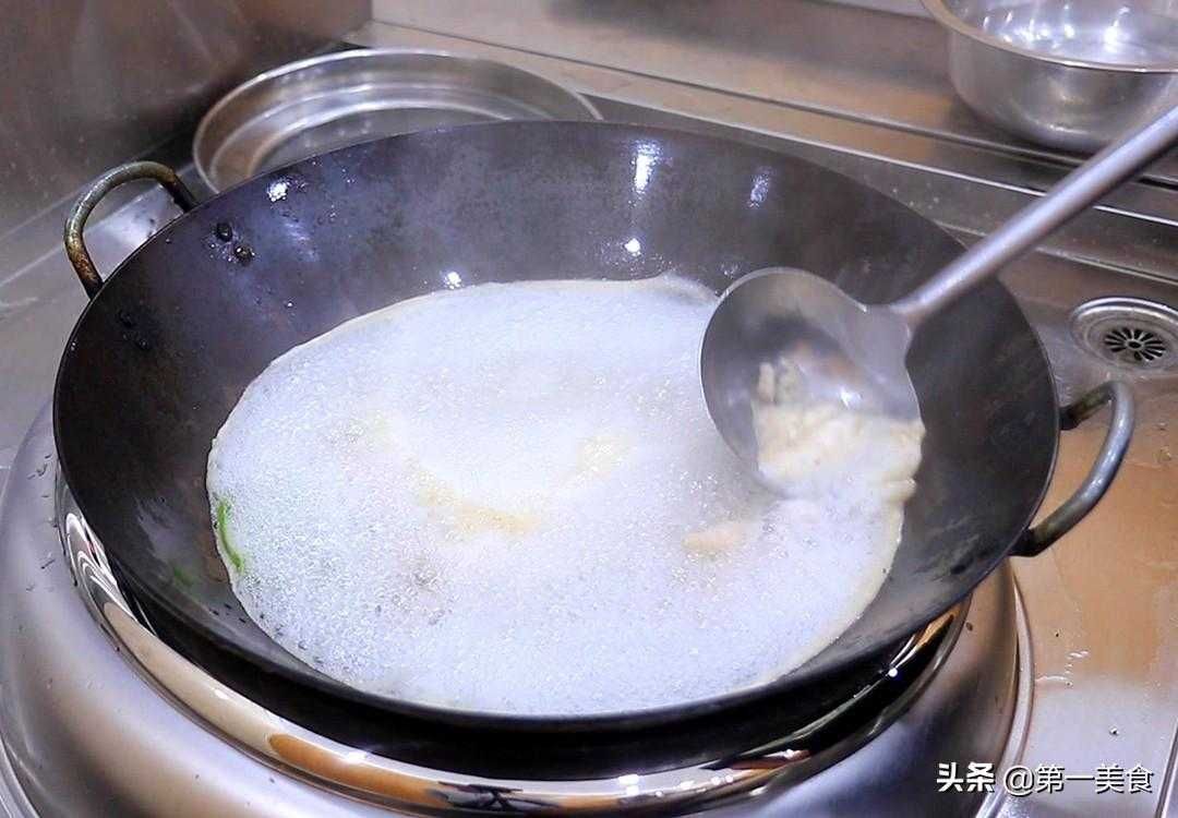 盐焗鸡爪的做法大揭秘，美味可口的小吃不可错过！