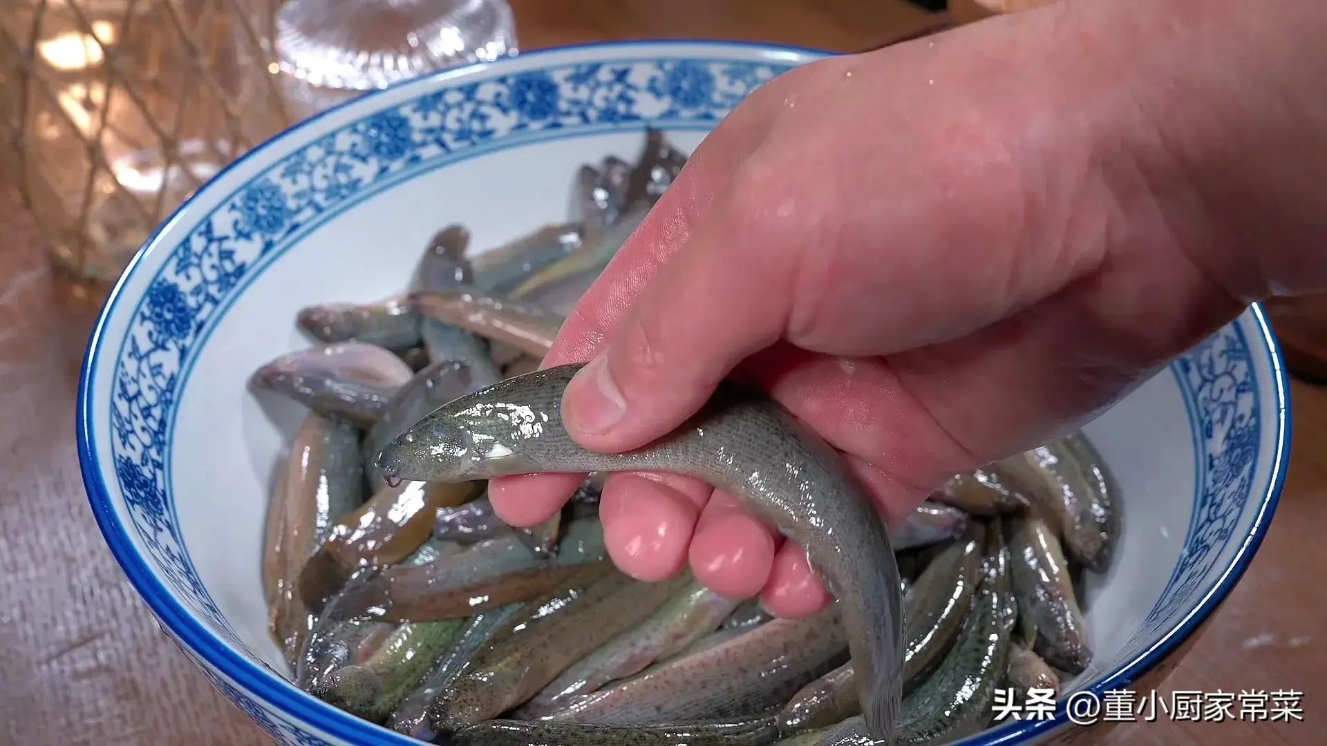 泥鳅的做法，多种烹饪方式激发食欲，满足你对美食的追求