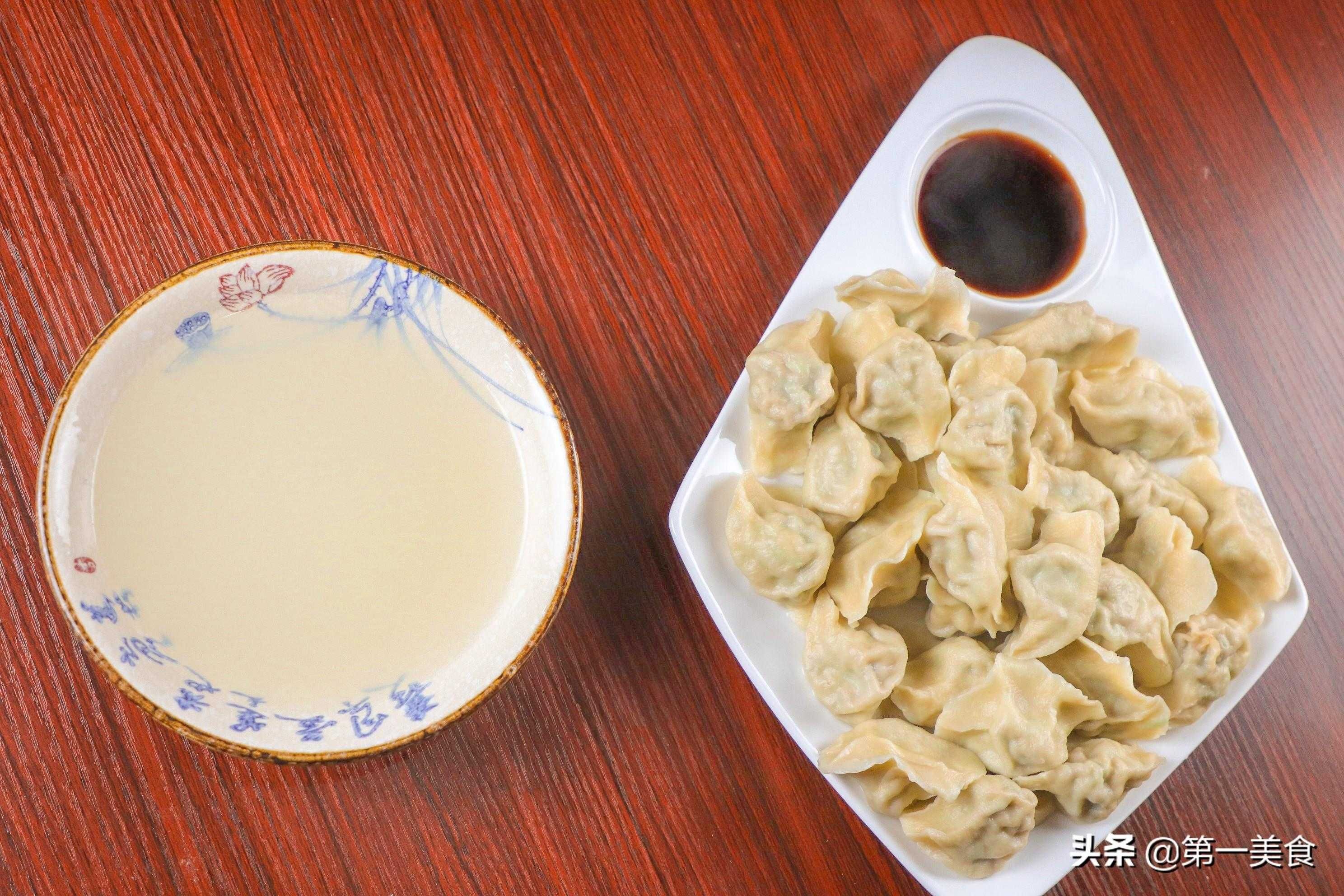 茴香饺子馅的做法：家常茴香饺子，香味四溢！制作技巧揭秘