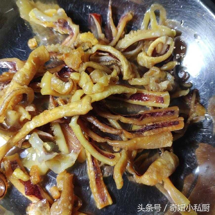 干鱿鱼的做法大全：口感嚼劲十足！咸香美味，好吃到停不下来