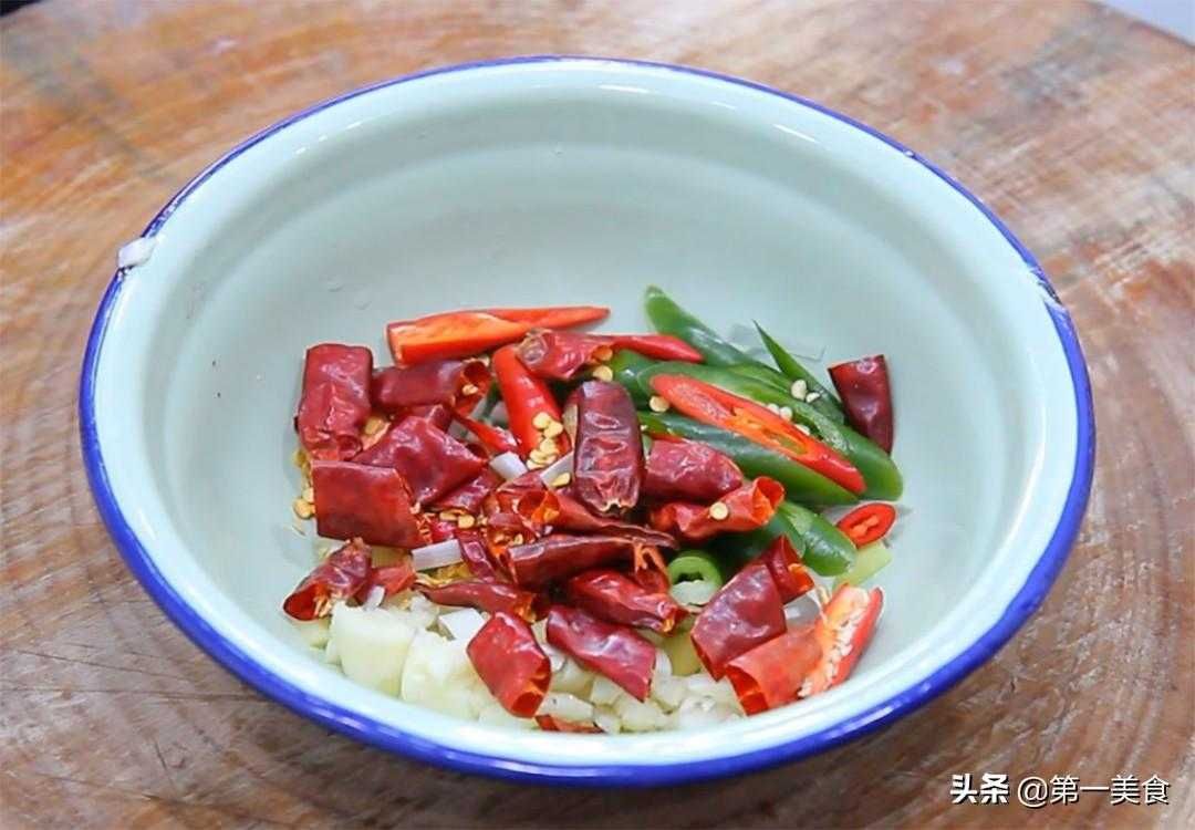 鱿鱼丝的做法：口感Q弹，味道鲜美！教你轻松制作美味鱿鱼丝