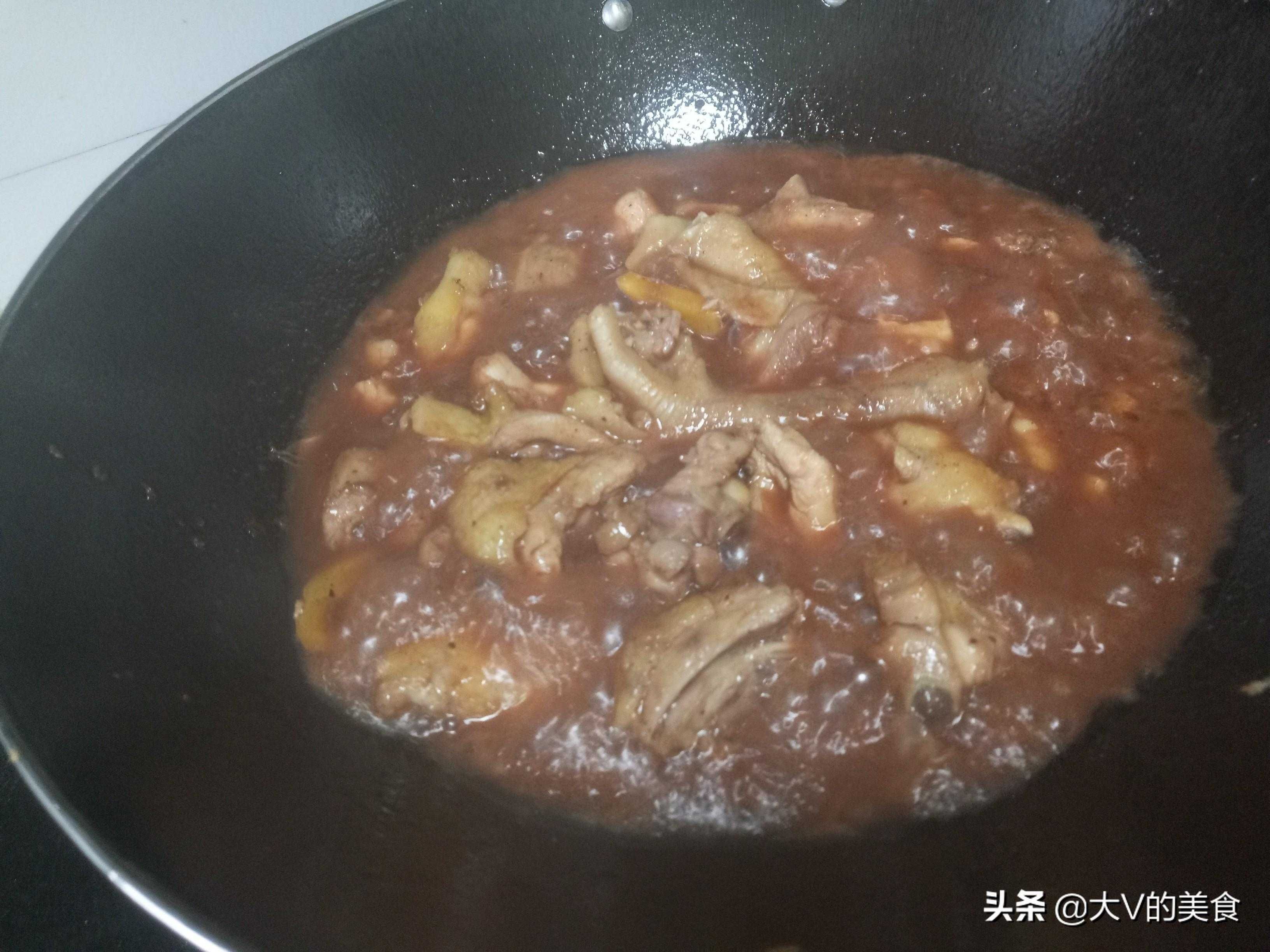 可乐鸡的做法：浓香味美，吃出童年回忆！教你制作酥嫩可乐鸡