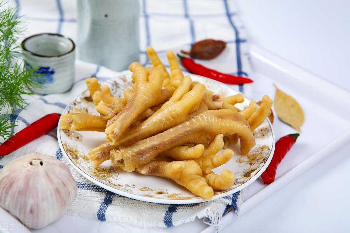 【鸡爪子的做法】炒、炖、煮，数十种鸡爪子美食的制作秘诀大公开！