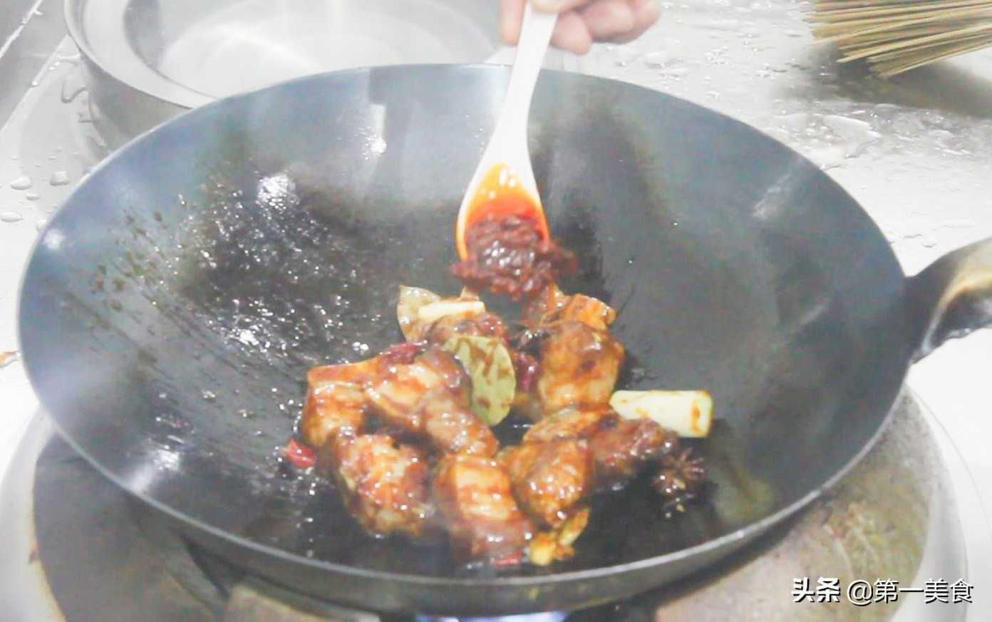 家常红烧肉，肥而不腻，滋味无穷