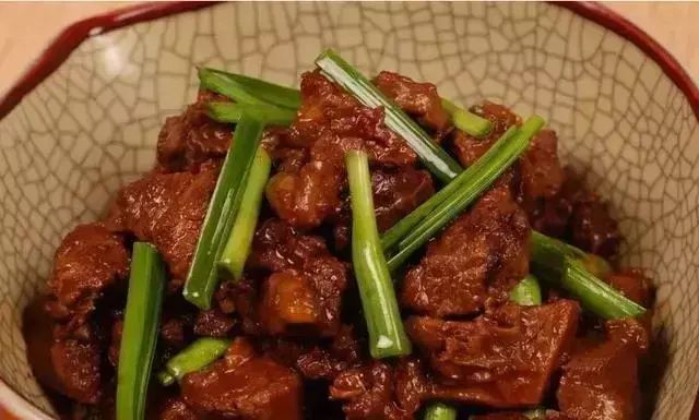 家常菜菜谱精选-宫保鸡丁、麻婆豆腐、红烧肉等经典家常菜做法