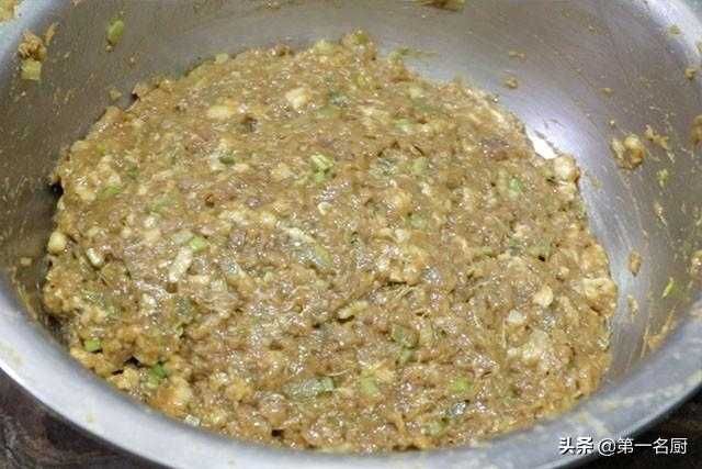 制作水饺馅的技巧，自家动手做饺子更有滋味