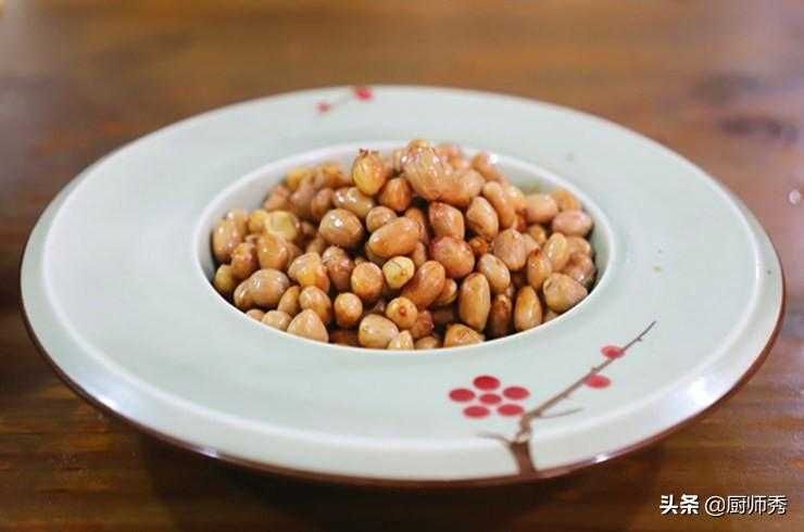 一道香酥酸爽的下酒菜：醋泡花生，中秋家宴最适合，值得一试