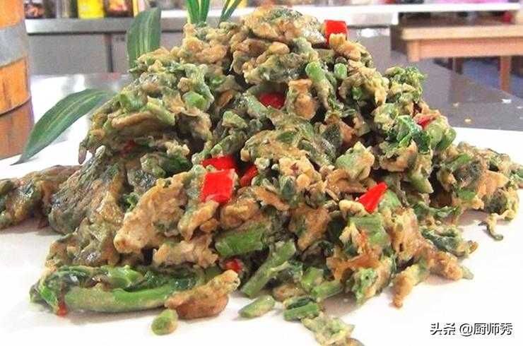 适合春季食用的美食：香椿炒鸡蛋，健脾开胃，味道鲜美，值得试试