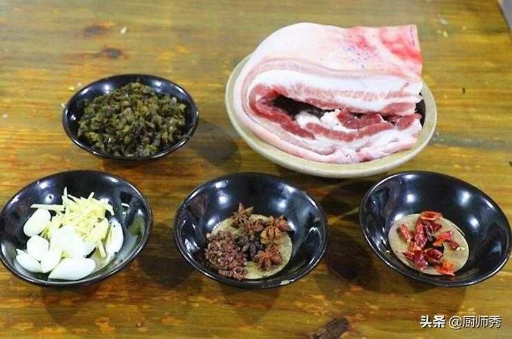 芽菜扣肉的正确做法，肥而不腻，香味浓郁，选肉和蒸制时间是关键