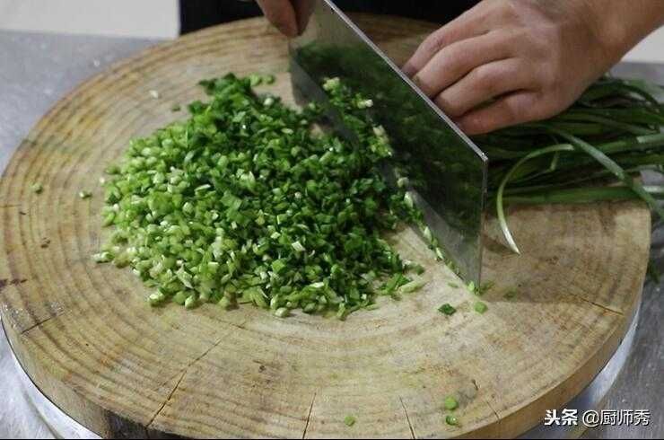 分享三鲜虾仁水饺的调馅配方，比例方法都有，鲜香美味吃不够