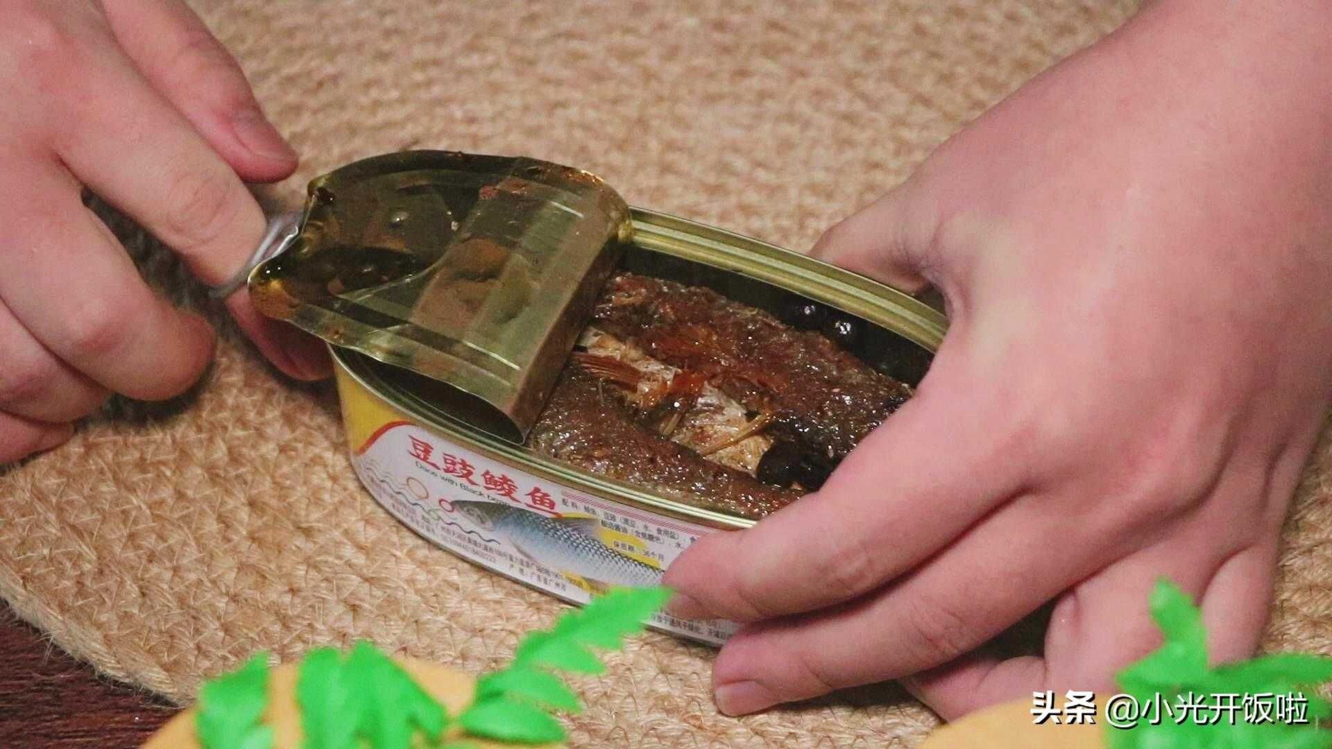 豆豉鲮鱼油麦菜