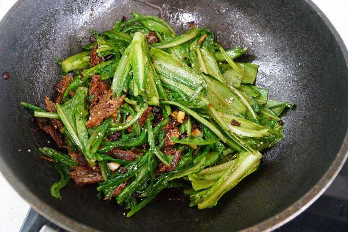 鲮鱼油麦菜