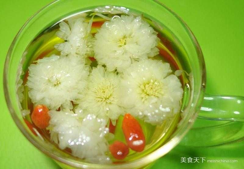 冰糖菊花枸杞茶