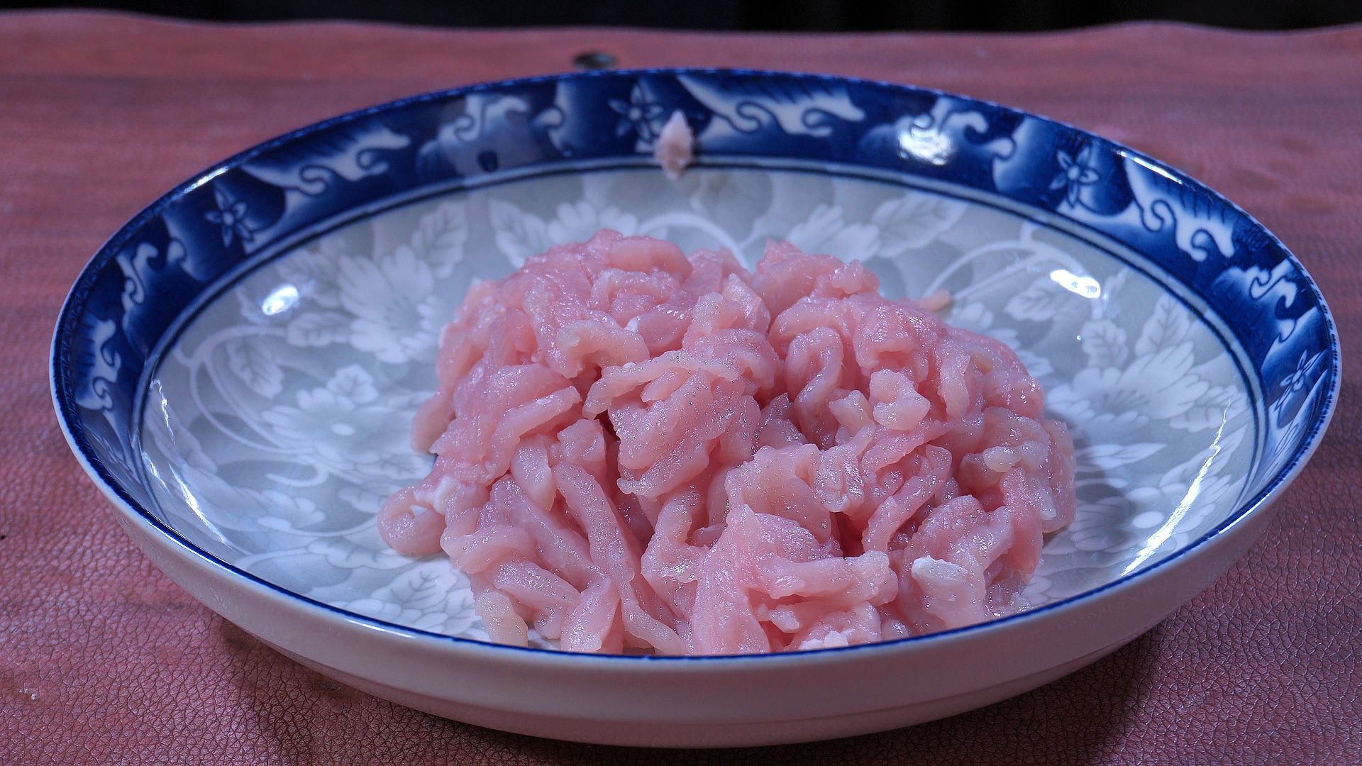 鱼香肉丝想要好吃，不能乱加调料，牢记这个配方，口味堪比饭店