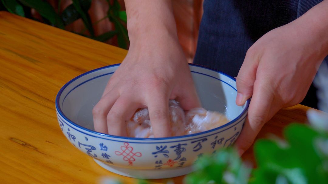 年夜饭西葫炒虾仁，是先炒西葫芦还是虾仁？教你正确做法，特下饭