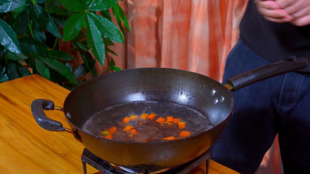 年夜饭西葫炒虾仁，是先炒西葫芦还是虾仁？教你正确做法，特下饭