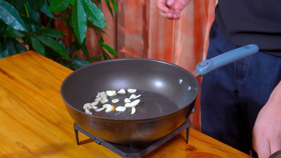 年夜饭西葫炒虾仁，是先炒西葫芦还是虾仁？教你正确做法，特下饭